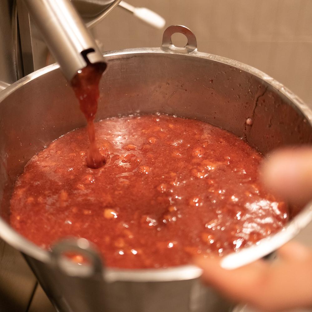 Artisanal strawberry sauce